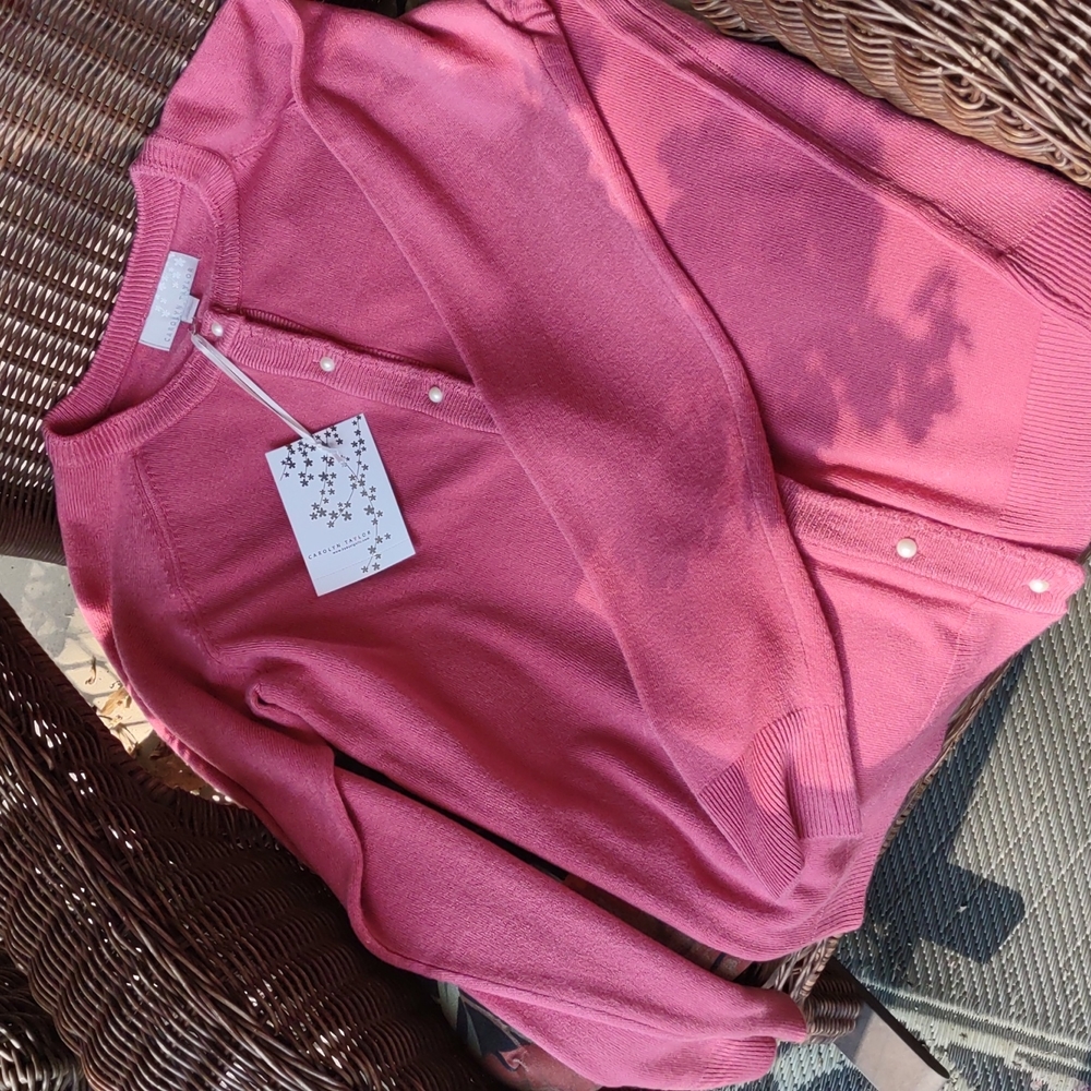 CAROLYN TAYLOR: Soft pink orchid sweater!